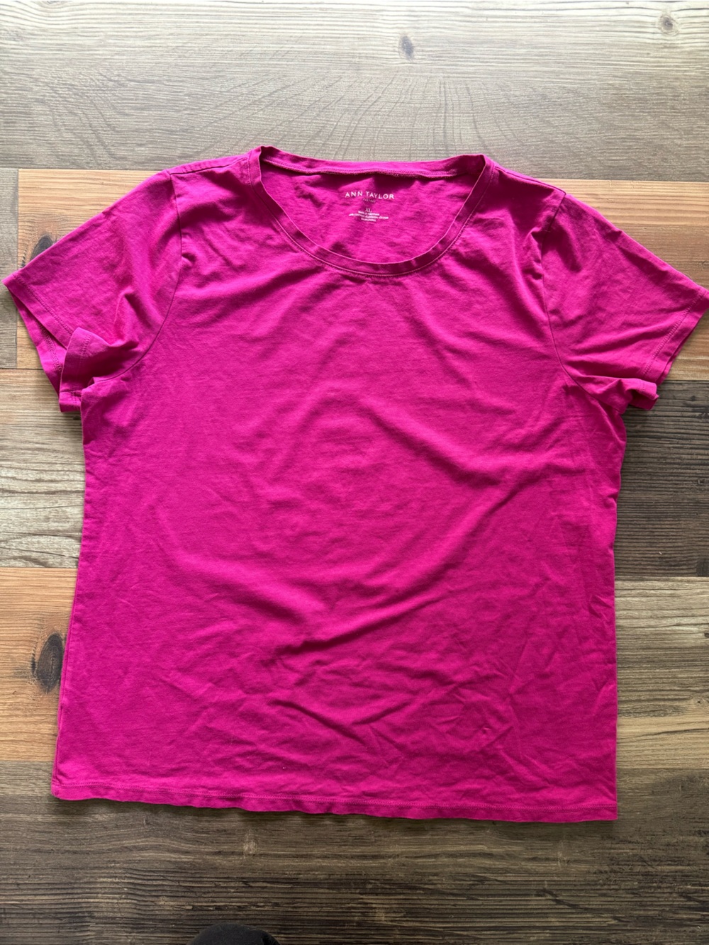 Ann Taylor Women’s XL Fuchsia Short-Sleeve TShirt Casual Layer